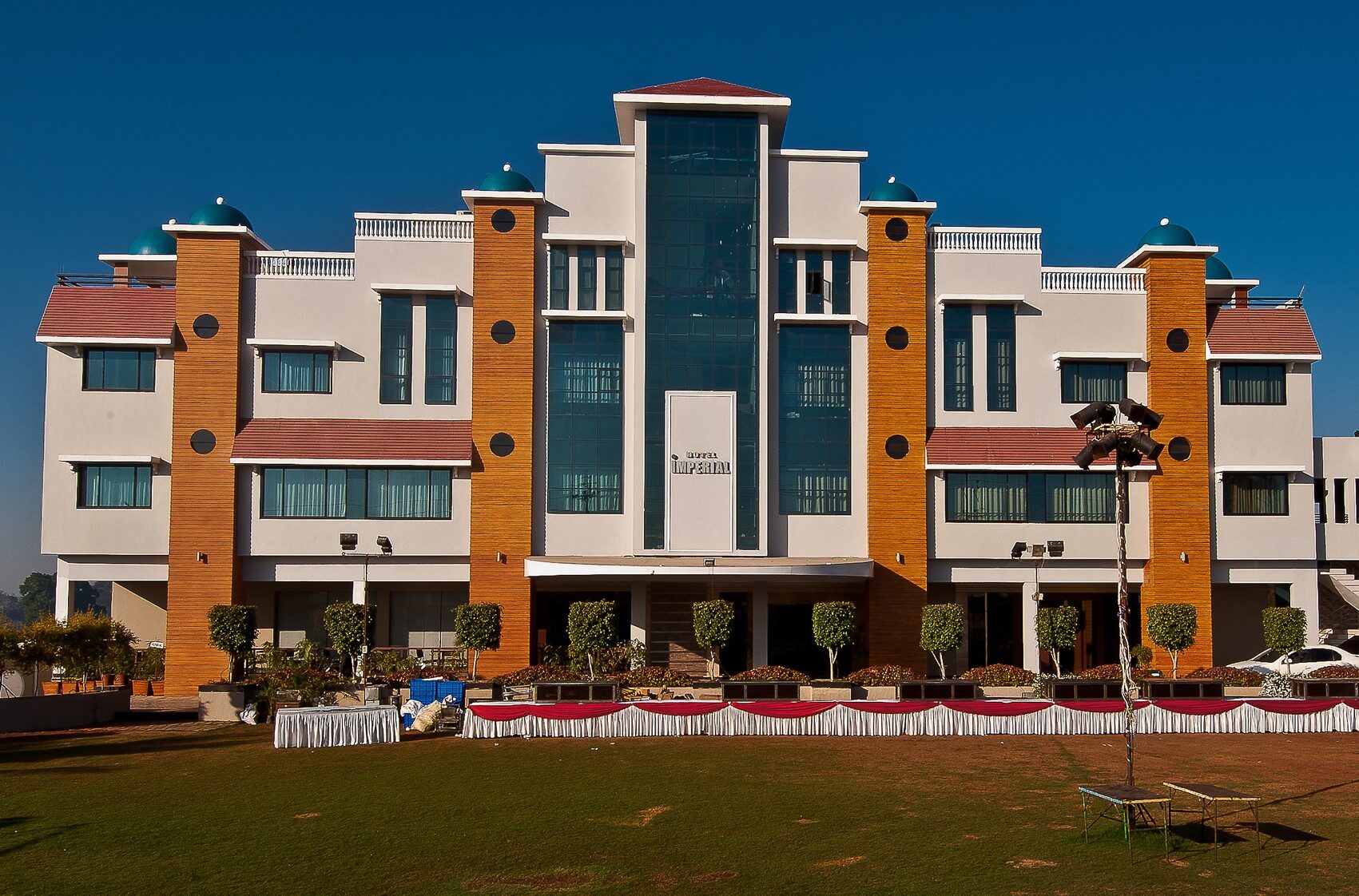 Choose Hotel - Hotel Imperial Ujjain